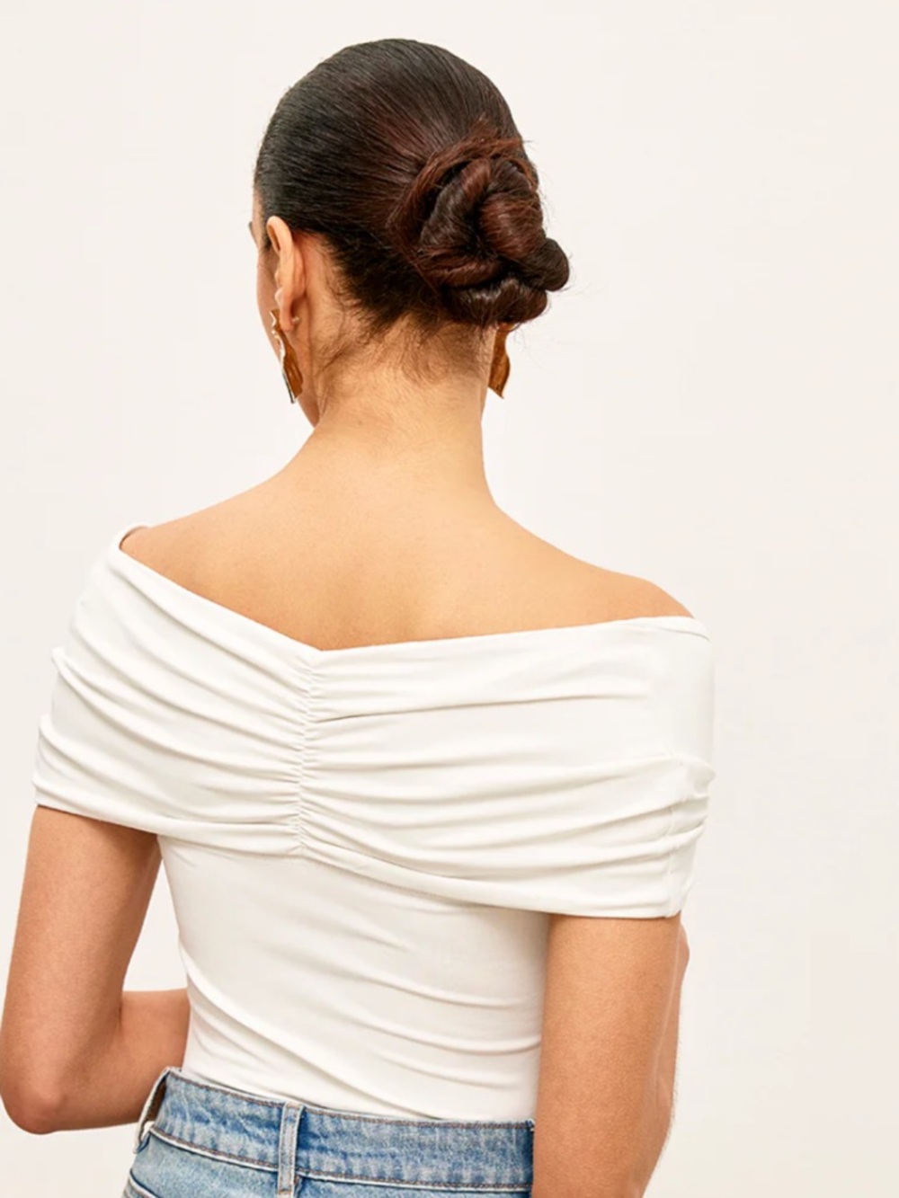 Commense Off-Shoulder Metal Ring Twist Front Top. Size XL. NWT. WHITE - Picture 3 of 3